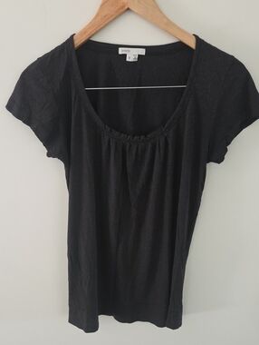 Vince Black Scoop-Neck Cap Sleeve Tee